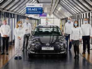 Volkswagen Golf de sétima geração finalmente sai de linha